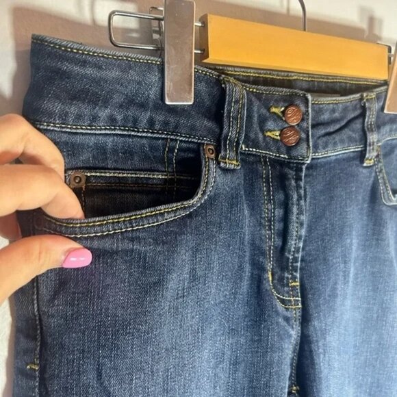 DENVER HAYES, size 6X32 contemporary fit, straight leg blue jean, denim - Picture 5 of 5